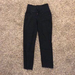 High waisted ankle cut off black jeans